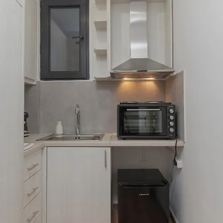 Sis Urban Apartment *